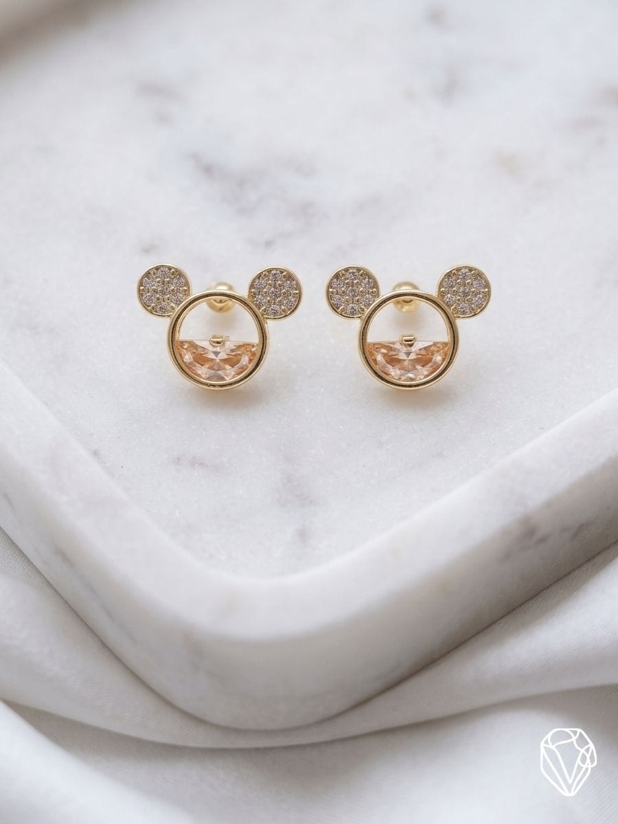 Aretes Mickey con Perla — Oro Laminado Americano | Varelis