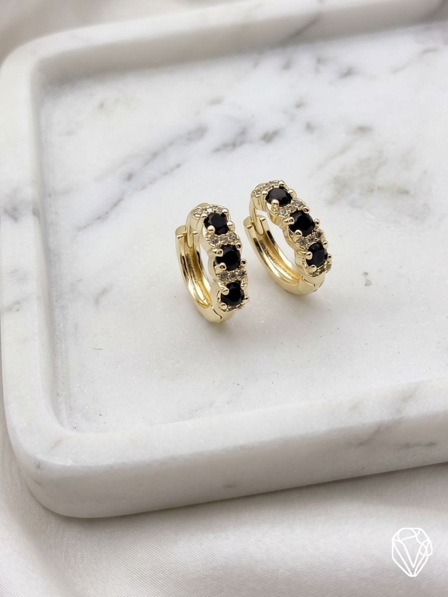 Aretes Argolla Azabache — Oro Laminado Americano | Varelis