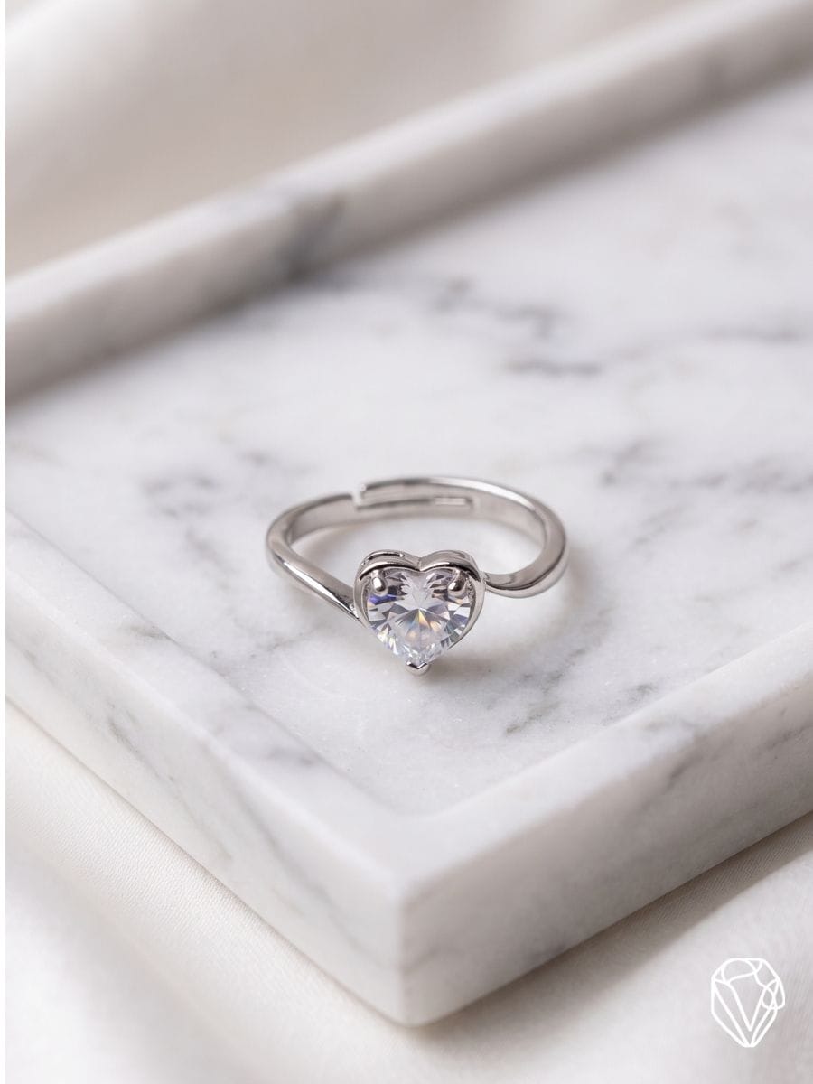 Anillo Ajustable Corazón — Oro Laminado Americano | Varelis Joyería